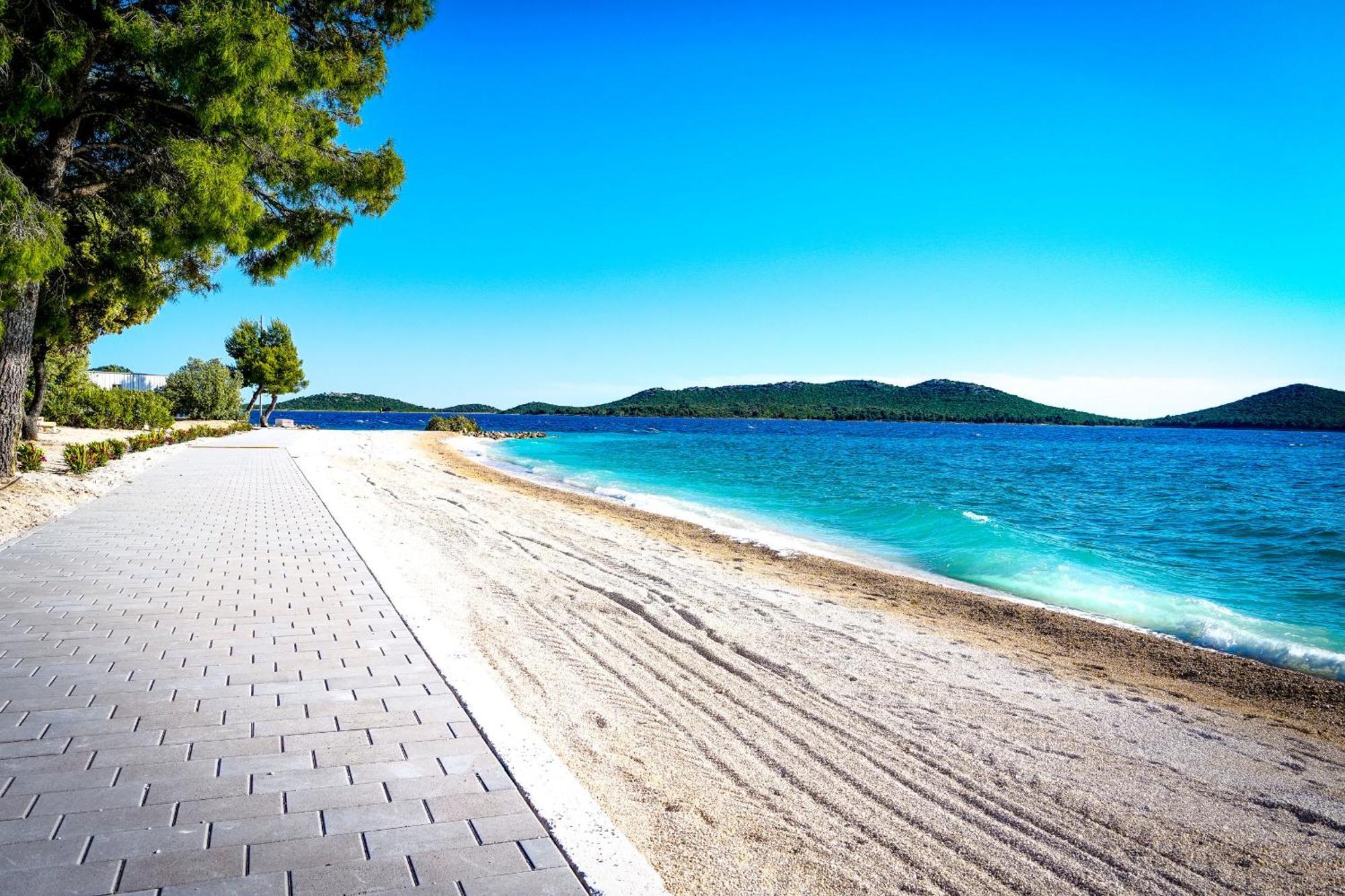 Buqez Eco Resort - Beach Villa 28 - Directly By Beach Drage Luaran gambar